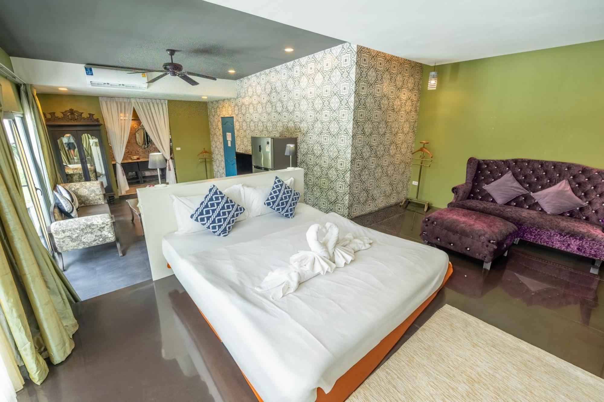 See Sea Villa Phuket Sha Patong Bagian luar foto