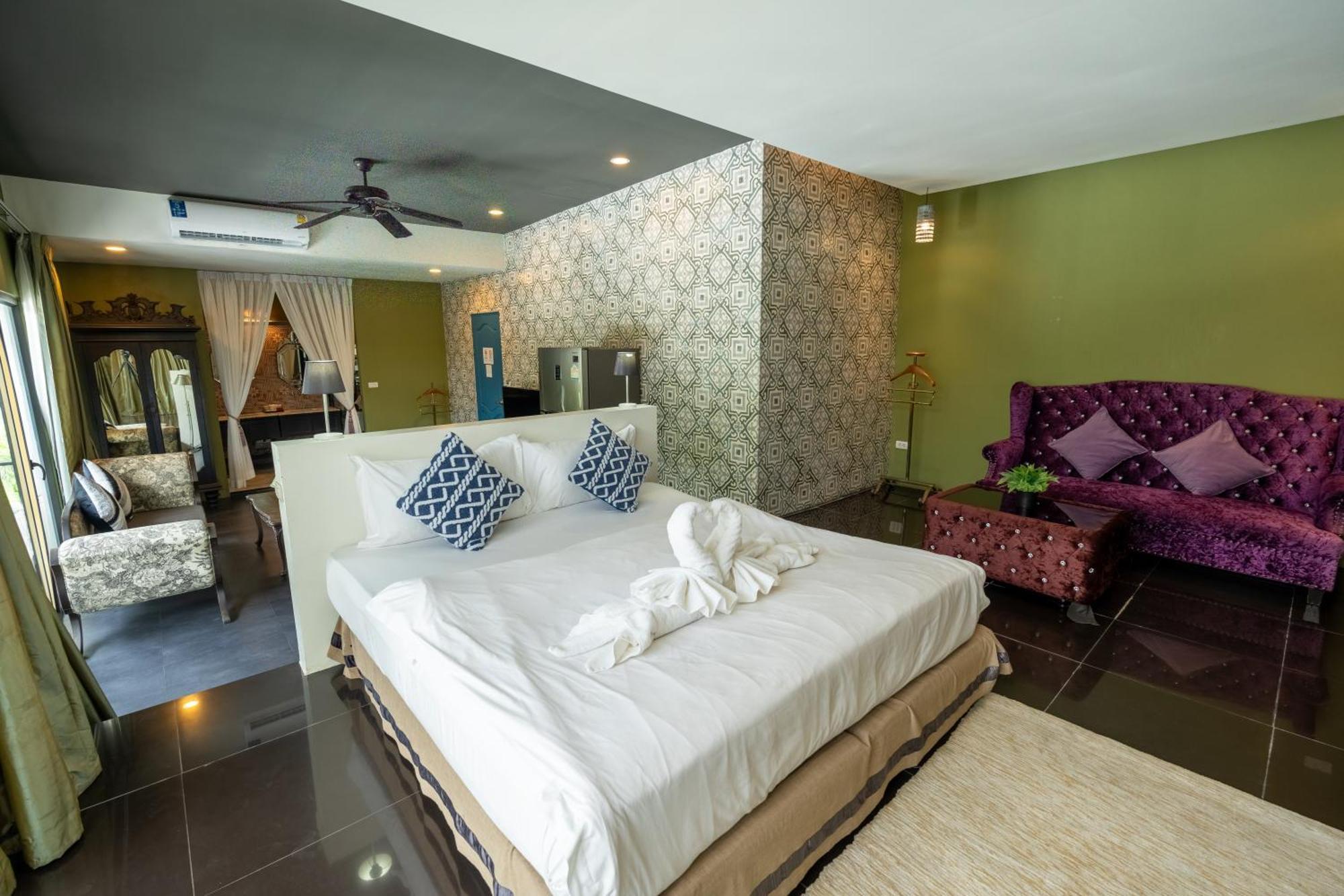 See Sea Villa Phuket Sha Patong Bagian luar foto